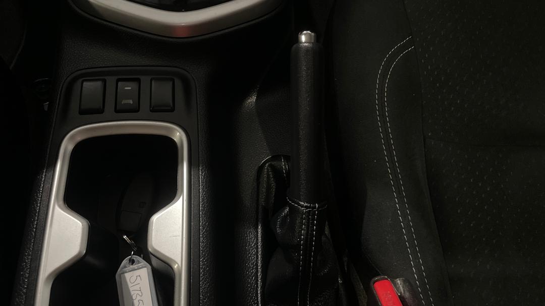 2018 Nissan Navara St-X (4x4), Automatic, 82330 km, Handbrake
