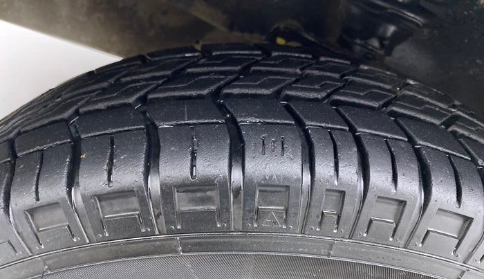 2019 Maruti Eeco 5 STR WITH AC PLUSHTR, Petrol, Manual, 4,621 km, Left Front Tyre Tread