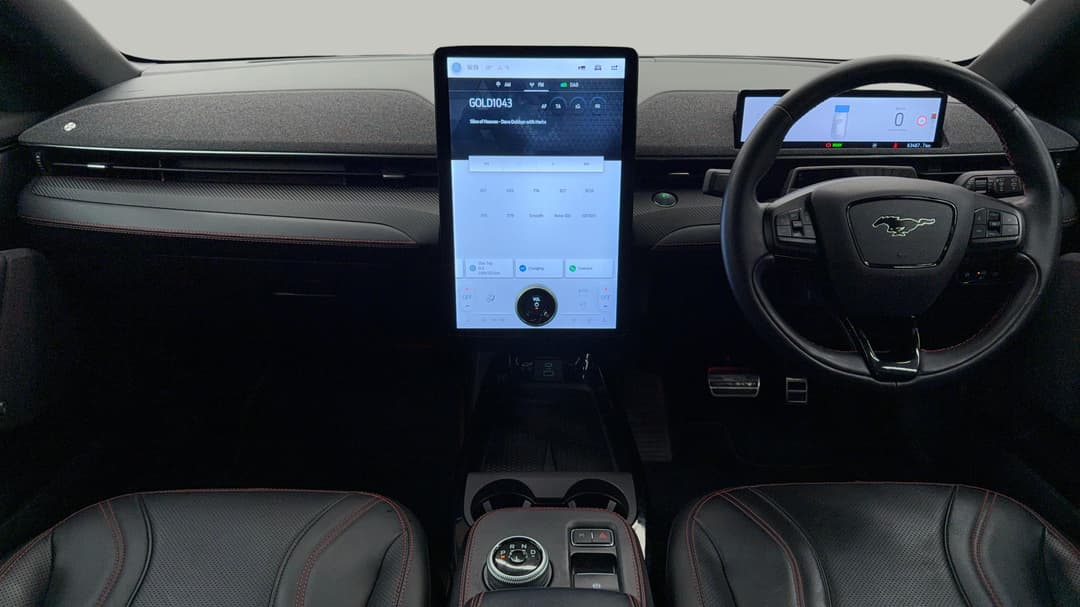 2023 Ford Mustang Mach-e Premium, Automatic, 63487 km, Center Console