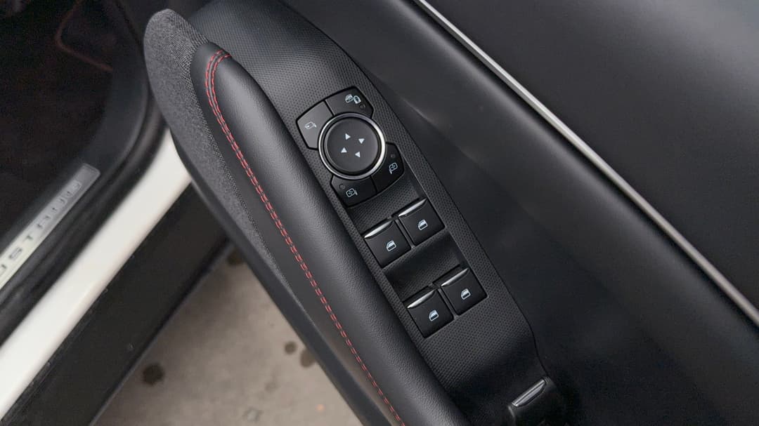 2023 Ford Mustang Mach-e Premium, Automatic, 63487 km, Drivers Side Door Panel Controls
