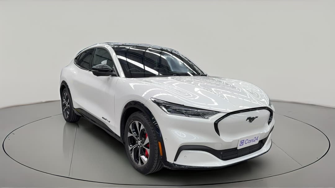 2023 Ford Mustang Mach-e Premium, Automatic, 63487 km, Right Front Diagonal (45- Degree) View