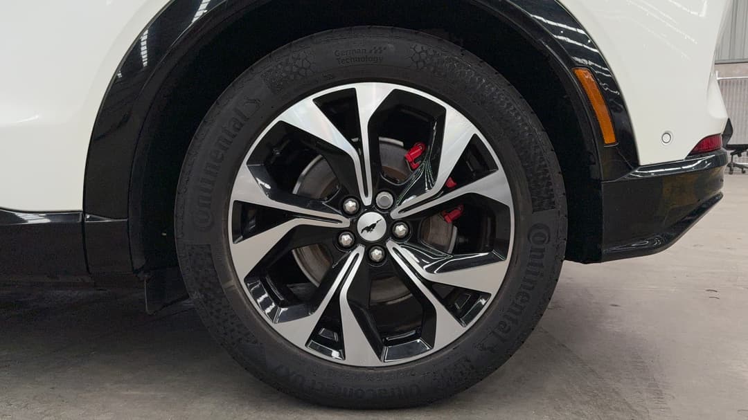 2023 Ford Mustang Mach-e Premium, Automatic, 63487 km, Left Rear Wheel