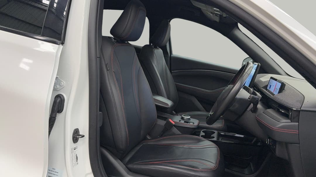 2023 Ford Mustang Mach-e Premium, Automatic, 63487 km, Right Side Front Door Cabin View
