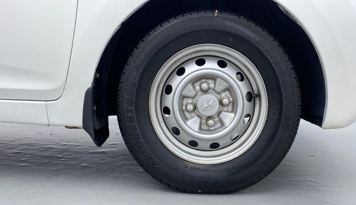 2012 Hyundai Eon ERA PLUS, Petrol, Manual, 64,141 km, Right Front Wheel