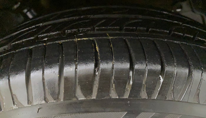 2017 Maruti Celerio ZXI AMT, Petrol, Automatic, 27,932 km, Left Front Tyre Tread