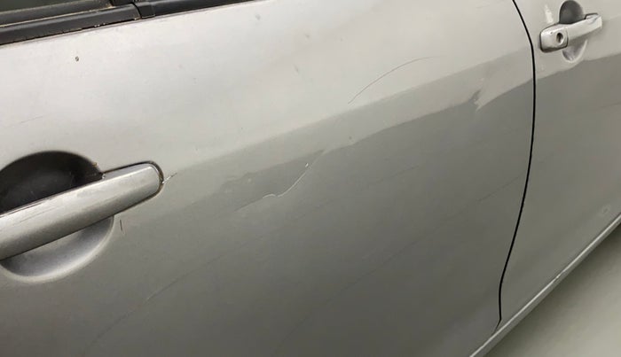 2013 Maruti Swift Dzire VXI, Petrol, Manual, 88,833 km, Right rear door - Minor scratches
