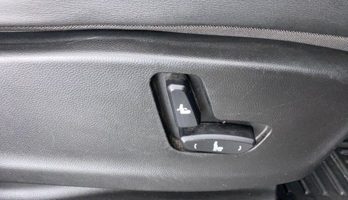 2019 MG HECTOR SHARP 2.0 DIESEL, Diesel, Manual, 44,332 km, Driver Side Adjustment Panel