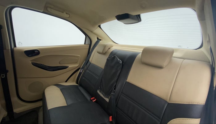 2016 Ford Figo Aspire 1.5 TITANIUM DIESEL, Diesel, Manual, 48,129 km, Right Side Door Cabin View