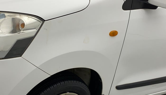2015 Maruti Wagon R 1.0 VXI, CNG, Manual, 73,165 km, Left fender - Minor scratches