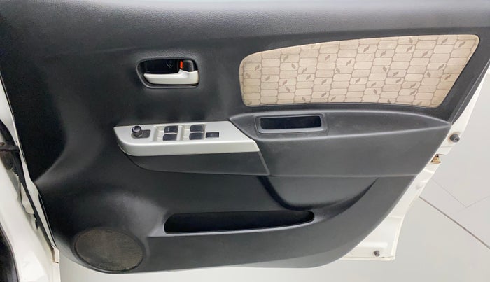 2015 Maruti Wagon R 1.0 VXI, CNG, Manual, 73,165 km, Driver Side Door Panels Control