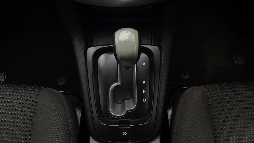 2016 Holden Captiva 7 Ls (fwd), Automatic, 115054 km, Gear Lever 