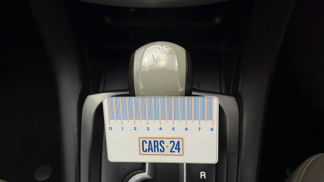 2016 Holden Captiva 7 Ls (fwd), Automatic, 115054 km, Gear Lever Knob Wear