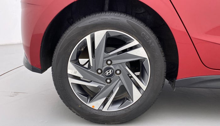 2021 Hyundai NEW I20 ASTA (O) 1.0 TURBO GDI DCT, Petrol, Automatic, 19,987 km, Right Rear Wheel