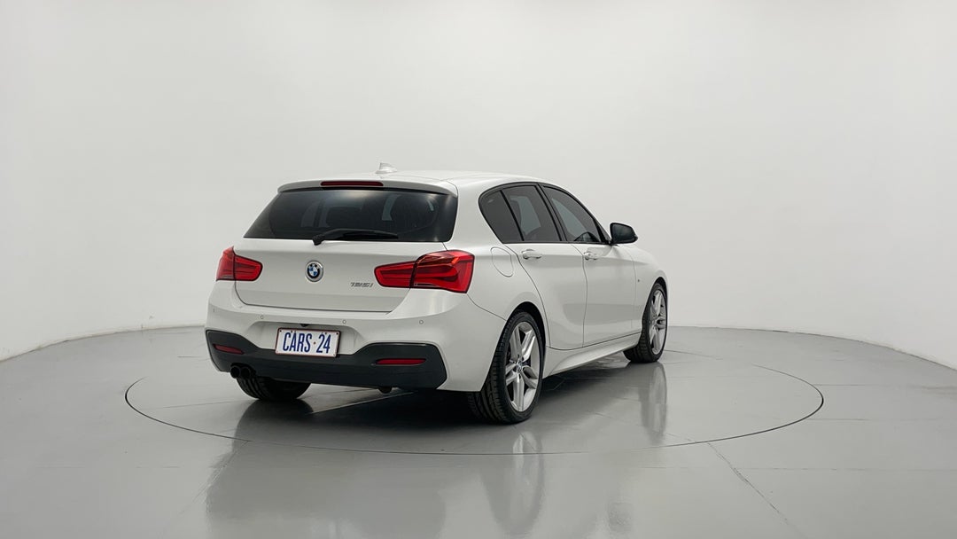 Right Back Diagonal (45- Degree) View