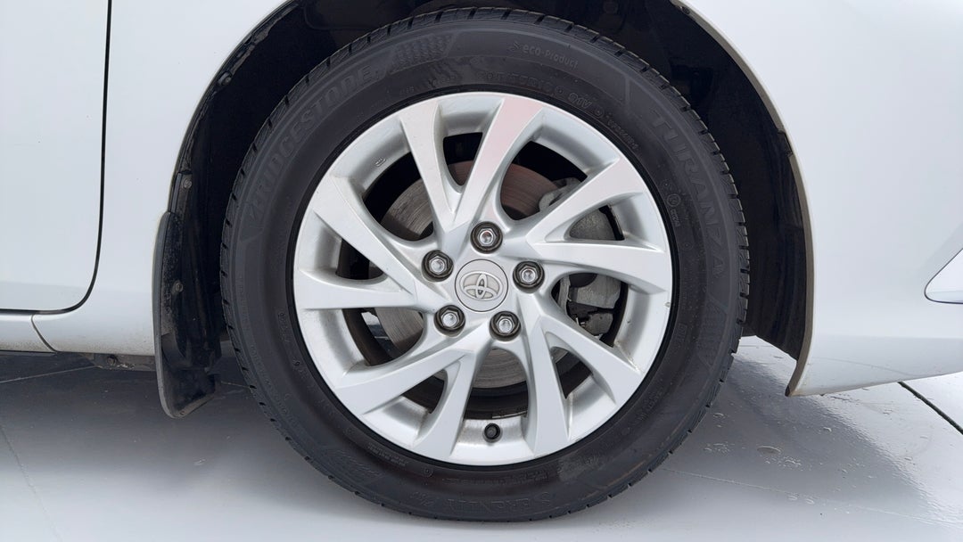 2018 Toyota Corolla Hybrid, Automatic, 67613 km, Right Front Wheel