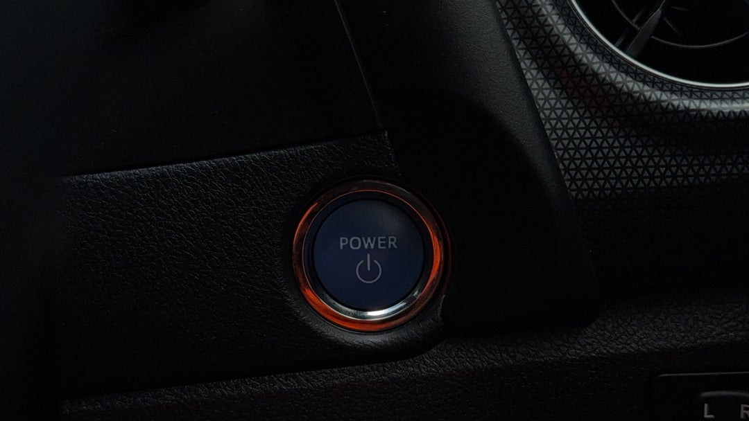 2018 Toyota Corolla Hybrid, Automatic, 67613 km, Keyless / Button Start