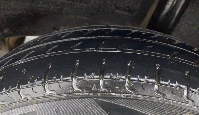 2018 Datsun Redi Go GOLD LIMITED EDITION, Petrol, Manual, 47,866 km, Left Rear Tyre Tread