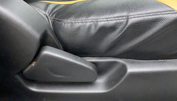 2018 Datsun Redi Go GOLD LIMITED EDITION, Petrol, Manual, 47,866 km, Driver Side Adjustment Panel