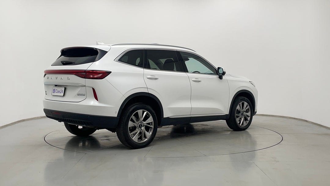 Right Back Diagonal (45- Degree) View