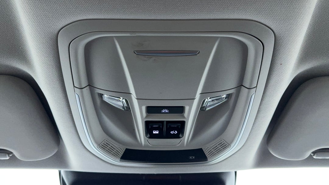 On-Roof Controls/Sunglass holder