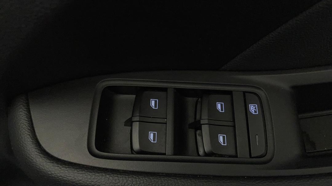 2021 MG ZS EV Essence, Automatic, 48786 km, Drivers Side Door Panel Controls