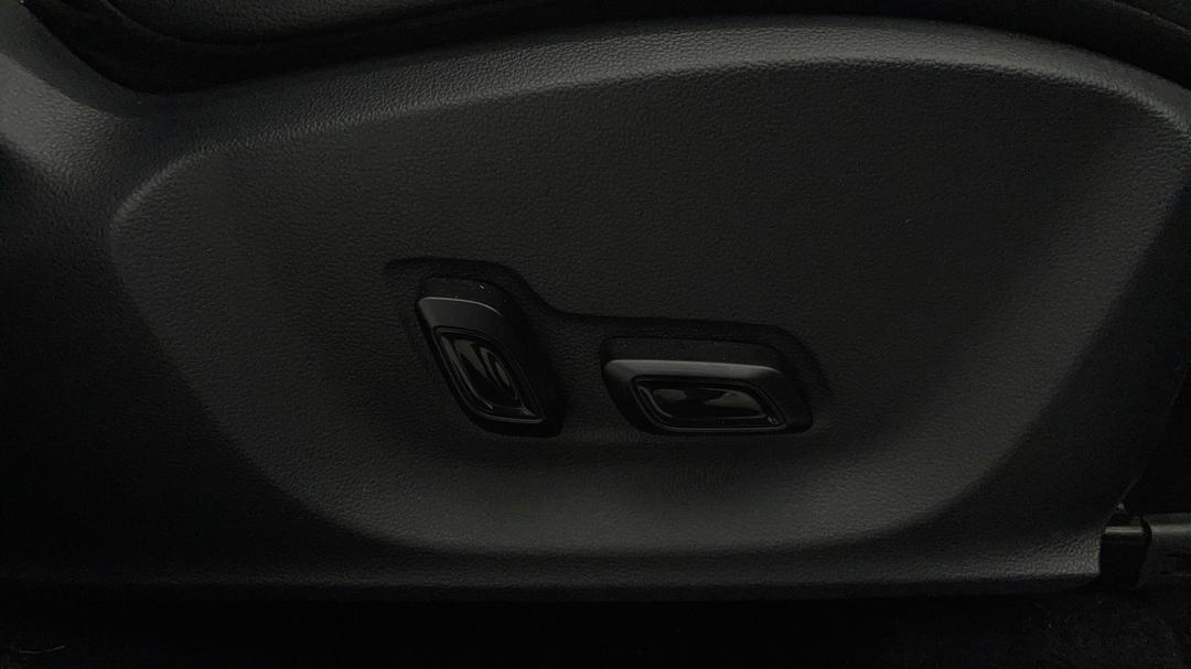 2021 MG ZS EV Essence, Automatic, 48786 km, Drivers Side Adjustment Panel