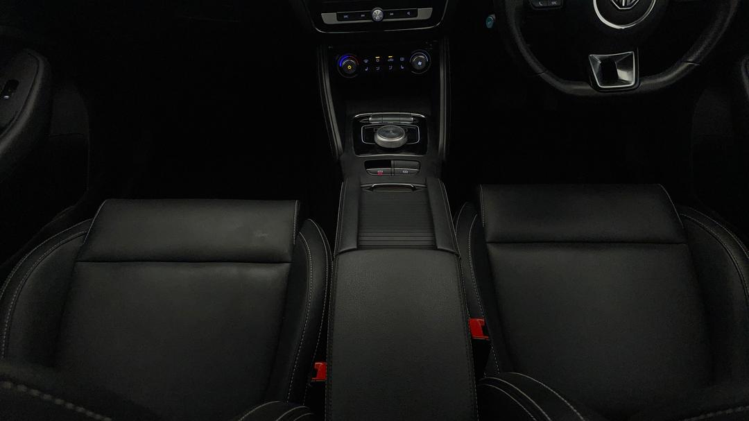 2021 MG ZS EV Essence, Automatic, 48786 km, Center Console