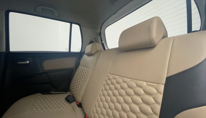 2018 Maruti Wagon R 1.0 VXI, Petrol, Manual, 45,136 km, Right Side Rear Door Cabin
