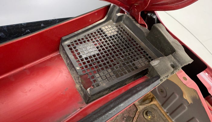 2019 Renault Kwid RXL, Petrol, Manual, 25,519 km, Bonnet (hood) - Cowl vent panel has minor damage