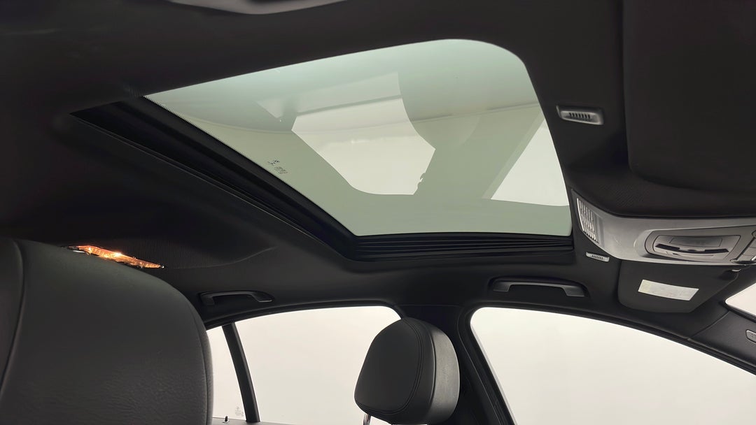Interior Sunroof/Moonroof