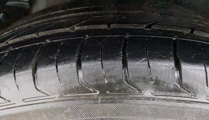 2015 Hyundai Creta 1.6 SX CRDI, Diesel, Manual, 99,391 km, Right Rear Tyre Tread