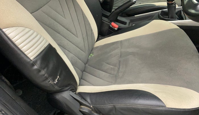 2018 Maruti Baleno ZETA PETROL 1.2, Petrol, Manual, 49,010 km, Driver seat - Cover slightly torn