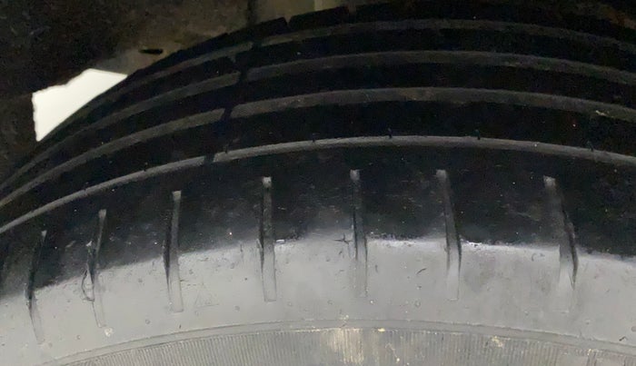 2018 Maruti Baleno ZETA PETROL 1.2, Petrol, Manual, 49,010 km, Right Rear Tyre Tread