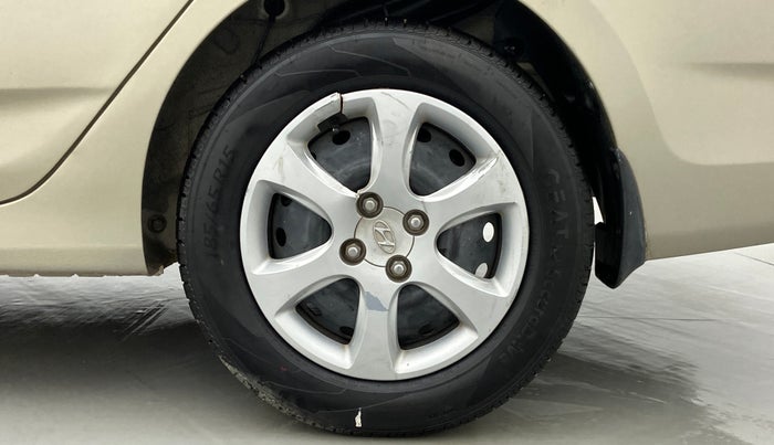 2012 Hyundai Verna FLUIDIC 1.6 EX VTVT, Petrol, Manual, 96,205 km, Left Rear Wheel