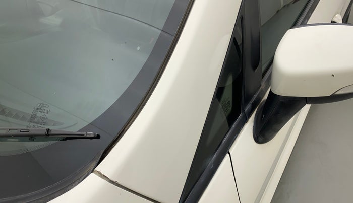 2018 Ford Ecosport TITANIUM + 1.5L DIESEL, Diesel, Manual, 84,002 km, Left A pillar - Paint is slightly faded