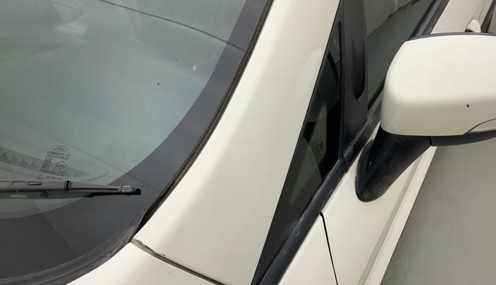 2018 Ford Ecosport TITANIUM + 1.5L DIESEL, Diesel, Manual, 84,275 km, Left A pillar - Paint is slightly faded