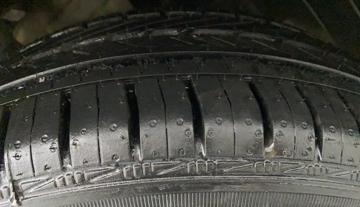 2012 Renault Pulse RX Z DIESEL, Diesel, Manual, 67,241 km, Left Front Tyre Tread