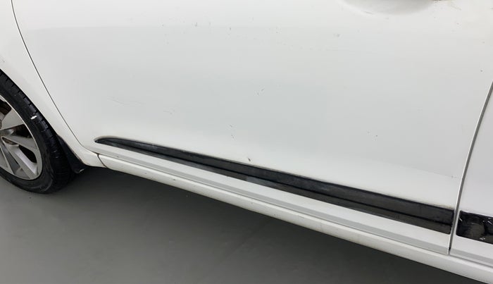 2015 Hyundai Elite i20 ASTA 1.2 (O), Petrol, Manual, 44,436 km, Front passenger door - Slightly dented