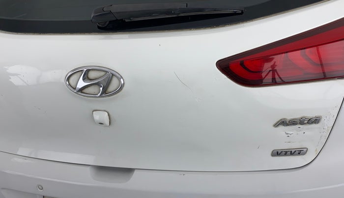 2015 Hyundai Elite i20 ASTA 1.2 (O), Petrol, Manual, 44,436 km, Dicky (Boot door) - Slightly dented