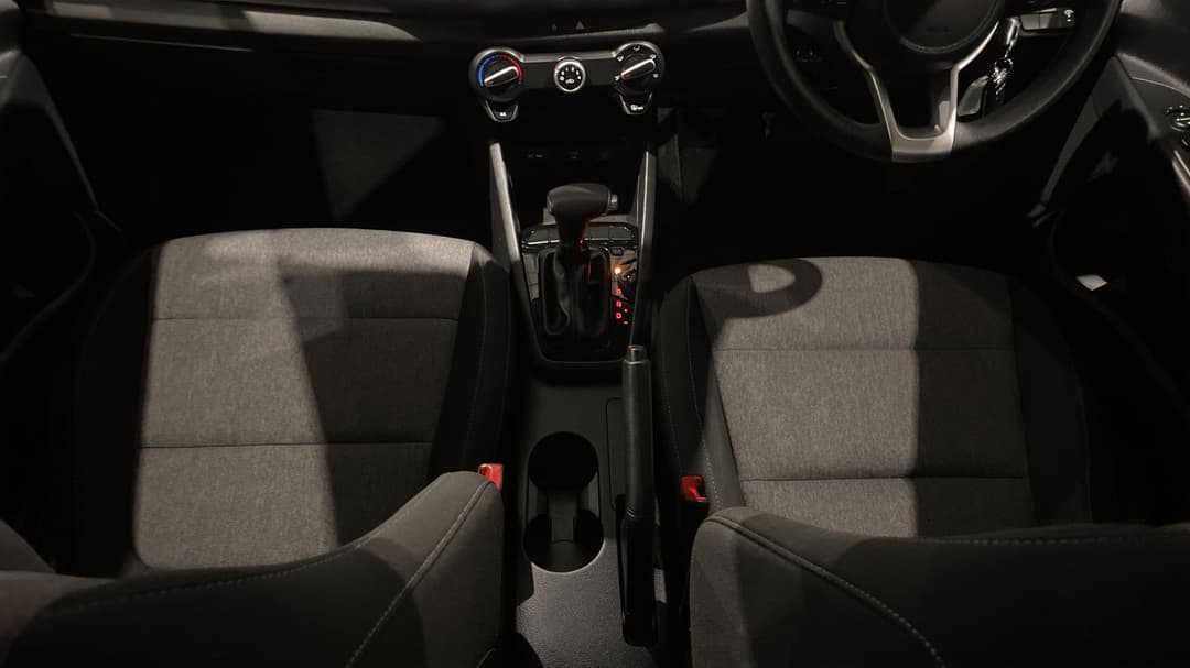 2022 Kia Stonic S, Automatic, 35141 km, Center Console