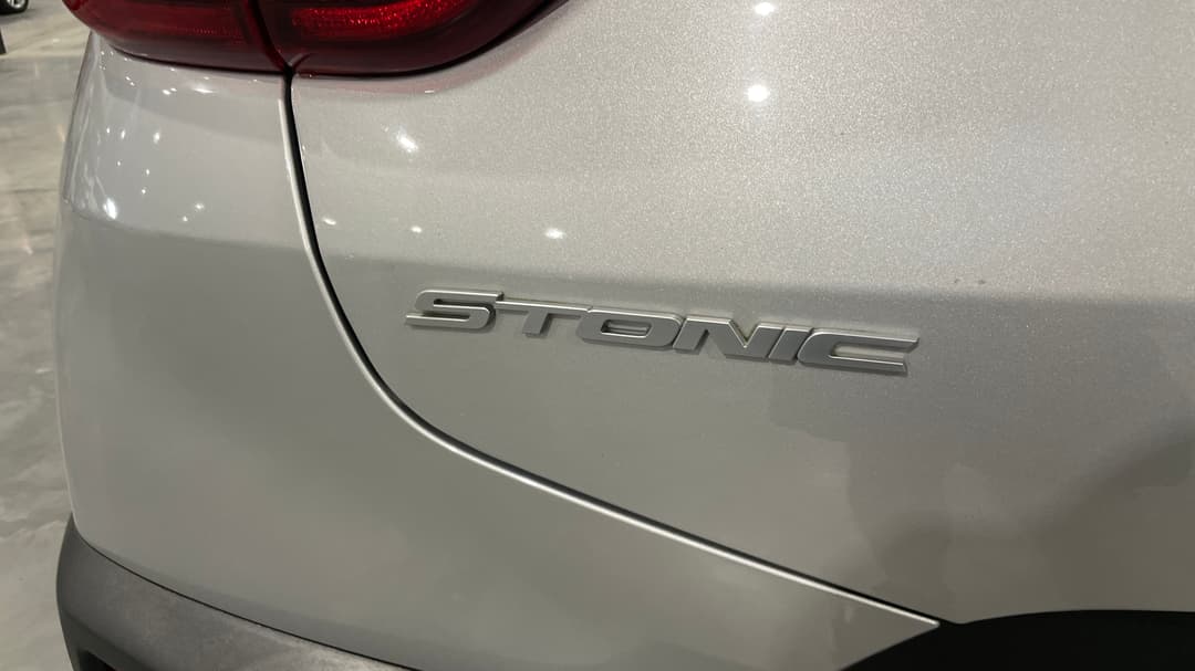 2022 Kia Stonic S, Automatic, 35141 km, Badge (Boot Left Side)