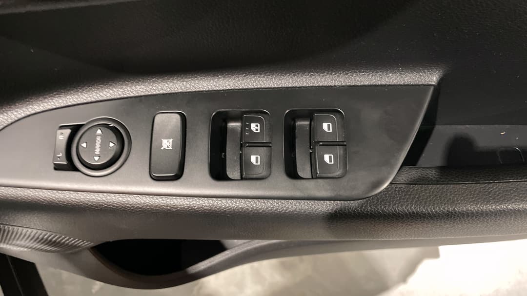 2022 Kia Stonic S, Automatic, 35141 km, Drivers Side Door Panel Controls
