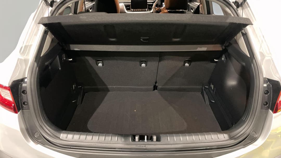 2022 Kia Stonic S, Automatic, 35141 km, Boot Inside View