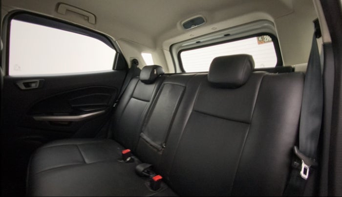2018 Ford Ecosport TITANIUM 1.5L DIESEL, Diesel, Manual, 1,05,617 km, Right Side Rear Door Cabin