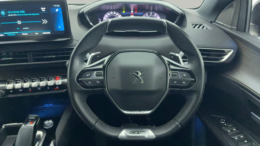 2021 Peugeot 3008 Gt Sport 1.6 Thp, Automatic, 63316 km, Steering Wheel Close-up
