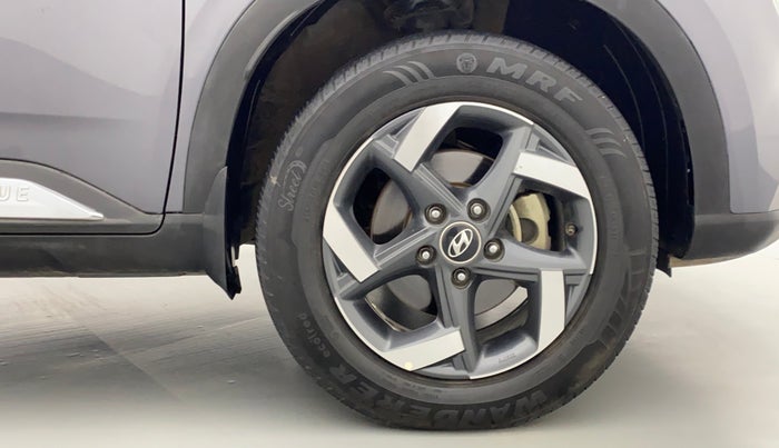 2019 Hyundai VENUE SX(O) CRDi, Diesel, Manual, 52,800 km, Right Front Wheel