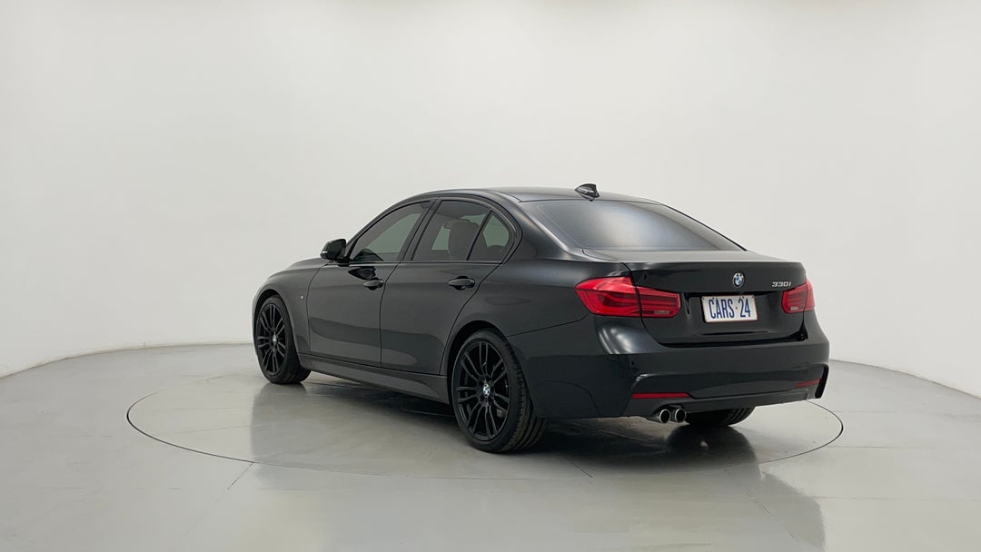 Left Back Diagonal (45- Degree) View