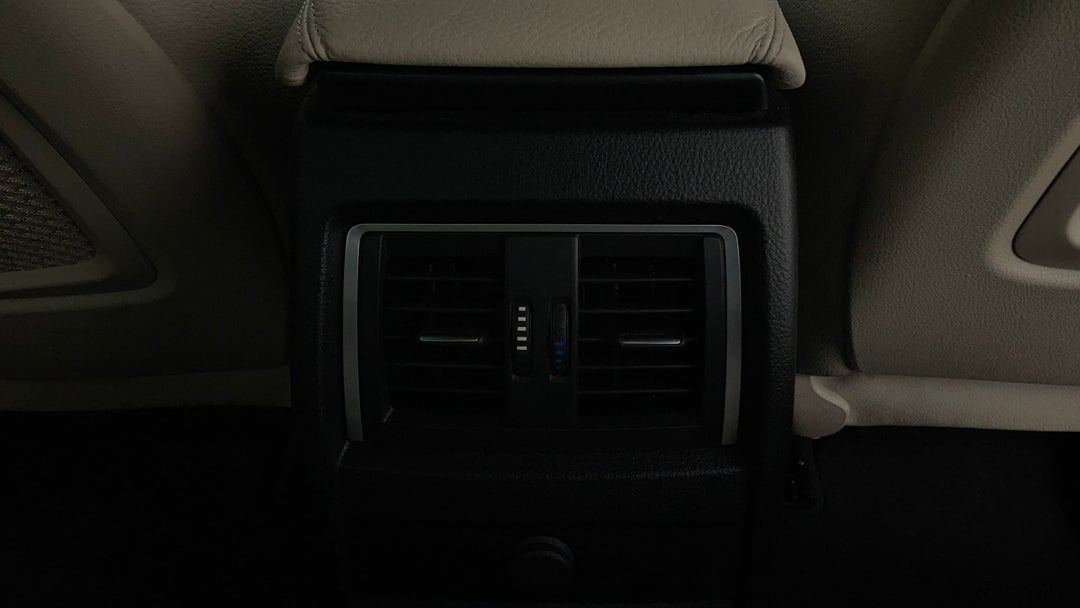 Rear A/C Vent