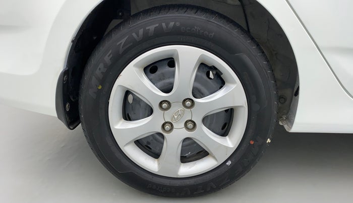 2013 Hyundai Verna FLUIDIC 1.6 EX VTVT, Petrol, Manual, 58,254 km, Right Rear Wheel