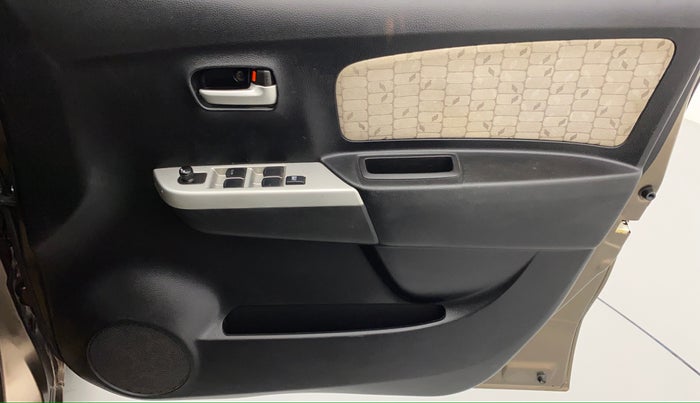 2014 Maruti Wagon R 1.0 VXI, Petrol, Manual, 73,273 km, Driver Side Door Panels Control